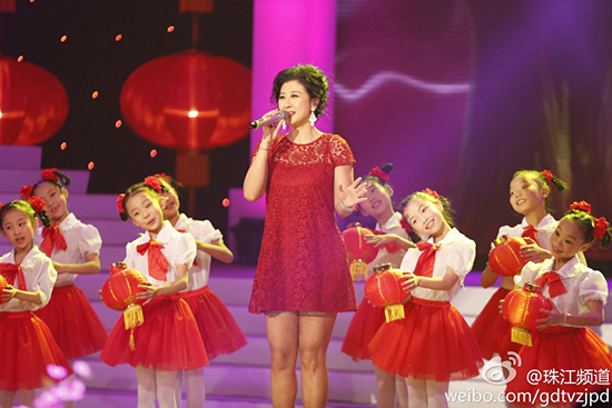 葉蒨文 金馬賀歲万家歡 2014