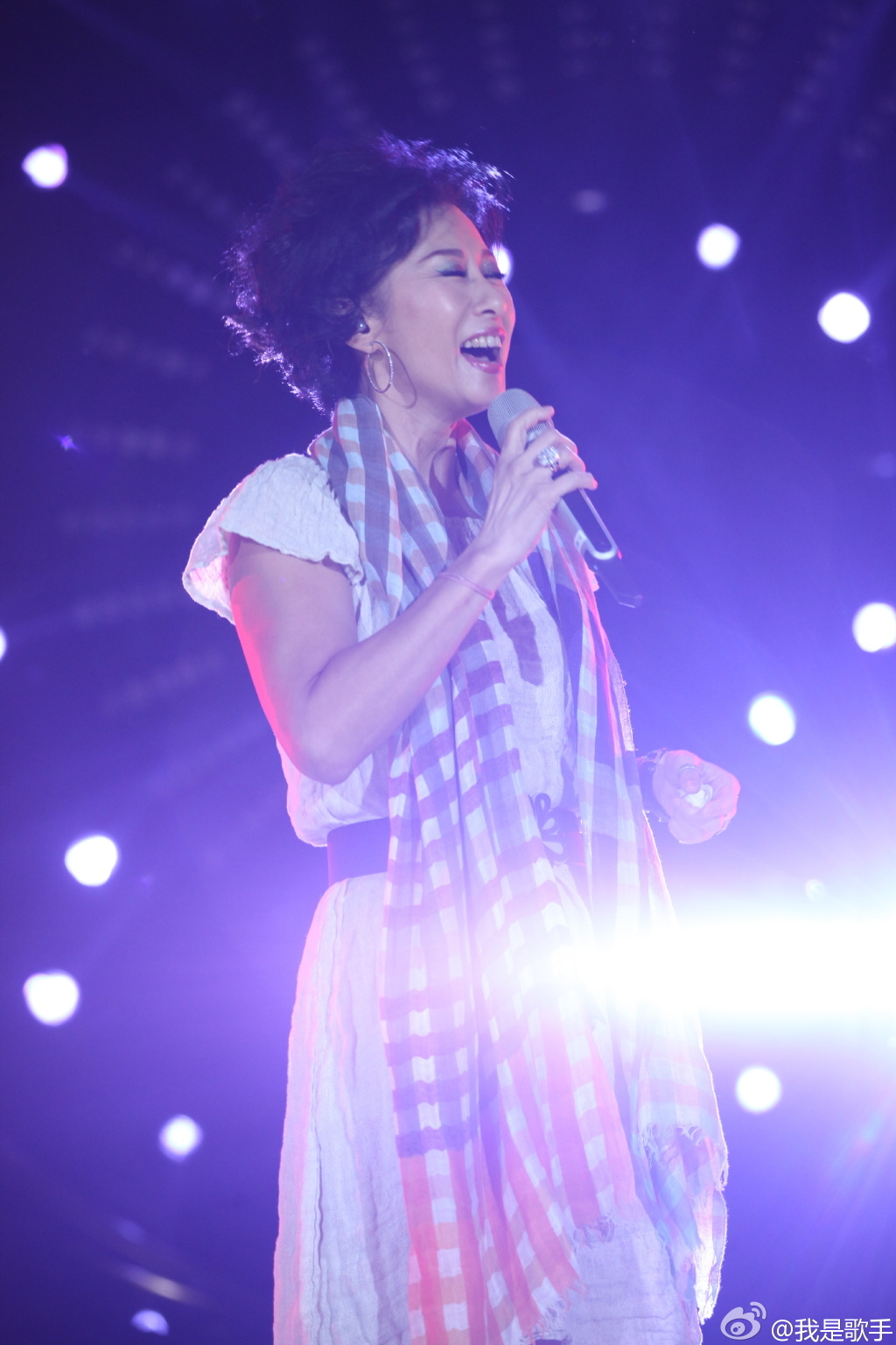 bcb955adgw1f2p650b3frj21kw2dc7wh